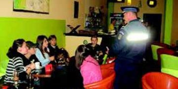 „Politistii de gradinita”, angajati sa combata chiulul