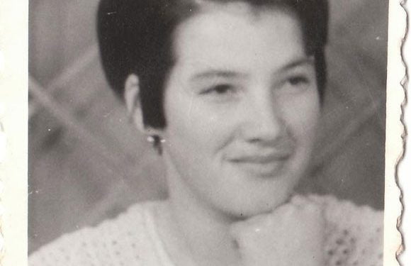 Ajutati-ne sa o gasim pe femeia din imagine. O cheama Diana Sirbu si o cauta de peste 40 de ani prietena ei din Valea Tiomocului
