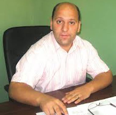 Functiile si afacerile Parvanilor se duc pe apa sambetei