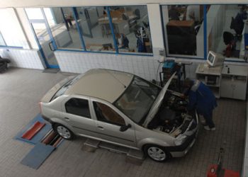 Spaga din scrumiera si directori care se tem sa ia masuri. La RAR Ploiesti angajatii fac legea!