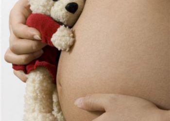 O minora, gravida in sapte luni, adusa de urgenta la Maternitate. Culmea, a venit neinsotita