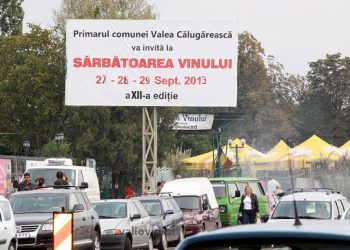 Sarbatoarea vinului la Valea Calugareasca incepe pe 27 septembrie si tine trei zile, ca-n povesti