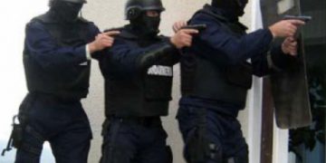 PERCHEZIȚII LA SUSPECȚI DE ÎNȘELĂCIUNI