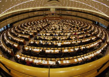 Administrarea companiilor: deputații au votat pentru mai multă transparență privind taxele