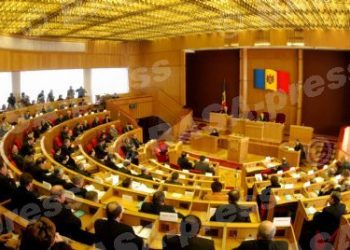 Deputaţii, fără imunitate. Dar nu la noi, ci în R.Moldova!