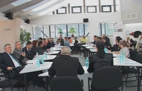 Proiectul pentru gestionarea situatiei cainilor comunitari a fost depus astazi la primaria Ploiesti. Urmatorul pas…sa intre pe ordinea de zi