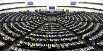 Parlamentul European cere reforma impozitului pe profit