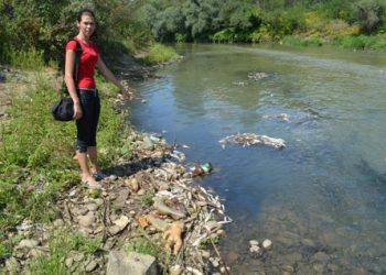 Atitudinea Laviniei Ghedan a dat roade. Poluatorul raului Lapus a fost amendat si va repopula bazinul cu pesti