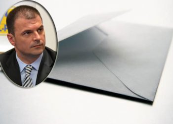 Scrisoare deschisa catre Mircea Rosca: Va solicitam retragerea sprijinului politic domnului Iulian Teodorescu, precum si inlaturarea acestuia din functia de viceprimar