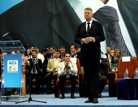 In direct de la orele 11.00// Intra sa vezi lansarea candidaturii lui Klaus Iohannis online