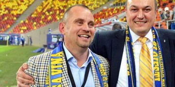 Iulian Badescu perchezitionat de DNA si adus la sediul institutiei