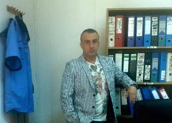 In atentia primarului// De ce nu semneaza Adrian Vaida raspunsurile pe Legea 544/2001 si de ce Cezar Stoichiciu intra in Politia Locala ca la el acasa, daca este suspendat?