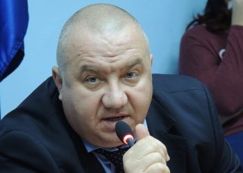 De ce pacaliti ploiestenii cu privire la reabilitarea termica a blocurilor cu fonduri europene , domnule Cristian Ganea?
