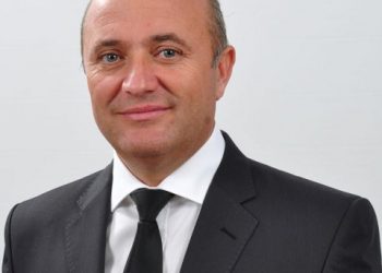 Prahova Curata// Continuam…Astazi George Ionescu si scuzele lui penibile pentru a nu ne pune la dispozitie CV-urile. Avem un sfat pentru el