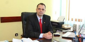 E oficial// Emil Draganescu e subprefect
