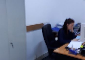 Domnisoara secretara Claudia, din primaria Ploiesti, esti frumoasa, dar…
