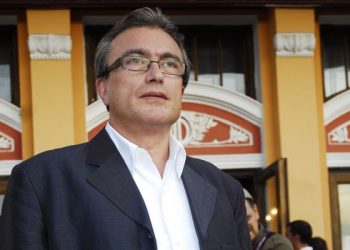 Melescanu a schimbat consulul de la Bologna printr-o nota de fundamentare de toata jena