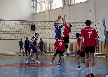 Volei cadeti// Echipa CNMV a castigat meciul cu CSS Bacau. Felicitari!