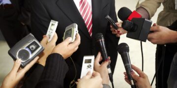 Legea privind libertatea mass-media: PE înăsprește normele ca să protejeze jurnaliștii și organele de presă