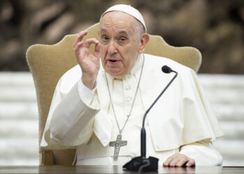 Nu e pacaleala de 1 aprilie. ADOR si APS Cuore ETS din Piacenza au sesizat pe Papa Francesco in legatura cu modul in care intelege preotul catolic, Bogdan Herciu din Valea Lupului, sa ajute la rezolvarea spirituala din familia Mihaila, unde alienarea parentala e la ea acasa