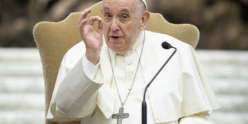 Nu e pacaleala de 1 aprilie. ADOR si APS Cuore ETS din Piacenza au sesizat pe Papa Francesco in legatura cu modul in care intelege preotul catolic, Bogdan Herciu din Valea Lupului, sa ajute la rezolvarea spirituala din familia Mihaila, unde alienarea parentala e la ea acasa