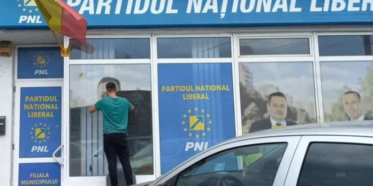 Schimbări majore în PNL Ploiești după demiterea Robertei Anastase. Consilieri locali renunță la mandate și o excludere din partid