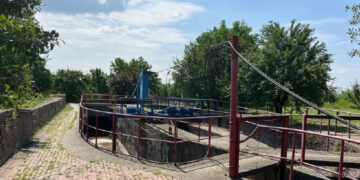 Probleme critice la stația de epurare a apei din Ploiești. Risc de sancțiuni și penalități pentru neconformare