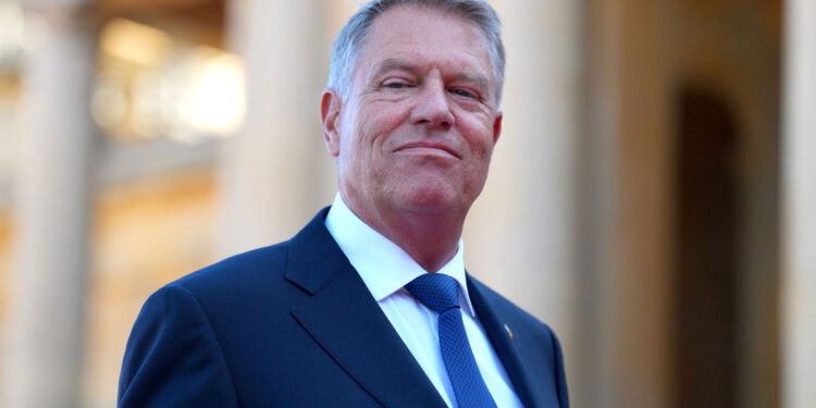 Pe surse// Iohannis Klaus vrea sa închidă granițele, pentru a creea premisele unei stări de urgență