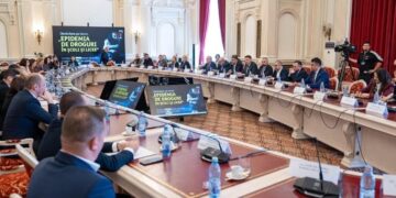 Conferința „Epidemia de droguri în școli și licee” o dezbatere necesară asupra unei probleme alarmante