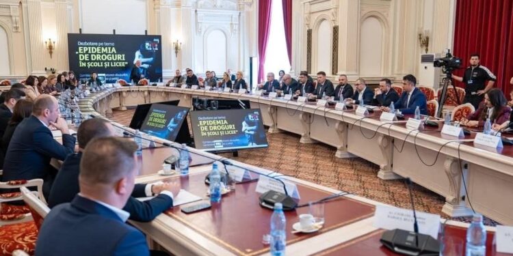 Conferința „Epidemia de droguri în școli și licee” o dezbatere necesară asupra unei probleme alarmante