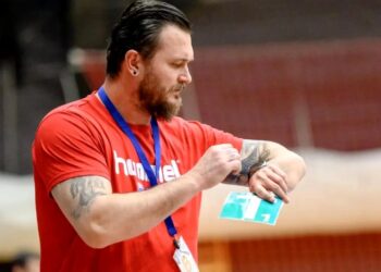 Bani grei pentru rezultate zero: Iulian Stamate, respins de CSM Ploiești, ajunge antrenor la Iași în plină prăbușire sportivă