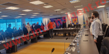 Mihai Polițeanu, primarul care n-a găsit butonul de „ridicare” cu ocazia depunerii jurământului noului consilier local Zoia Staicu, aleasă ulterior viceprimar