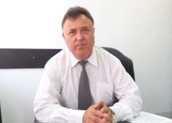 Viceprimarul Alexandru Săraru și consilierul local Gheorghe Sîrbu l-au pus la colț pe Polițeanu. Subvenția merge până în septembrie, dar nu au primit sprijinul consilierilor locali pentru a reduce tariful plătit de populație la 300 de lei…încă