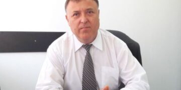 Viceprimarul Alexandru Săraru și consilierul local Gheorghe Sîrbu l-au pus la colț pe Polițeanu. Subvenția merge până în septembrie, dar nu au primit sprijinul consilierilor locali pentru a reduce tariful plătit de populație la 300 de lei…încă