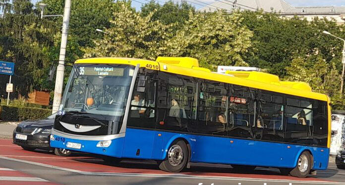 Autobuzele electrice pentru navetiști, transformate în improvizație urbană. Ploieștiul riscă să dea banii europeni înapoi