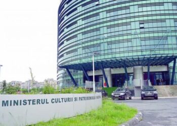 Nu mai sunt bani pentru cultură, dar miliarde pentru arme și contracte sunt