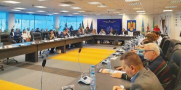 Târgul de Crăciun la Ploiești- bucuria sărbătorii, prețul ilegalității. Primarul Polițeanu recunoaște că nu-i permite OUG a lui Bolojan, dar el speră să se modifice