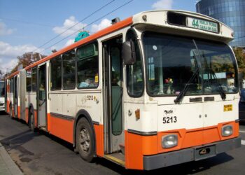 Troleibuze oprite în trafic la Ploiești pentru lipsa ITP la aceste vehicule aparținând TCE. Cine răspunde pentru circulația ilegală?