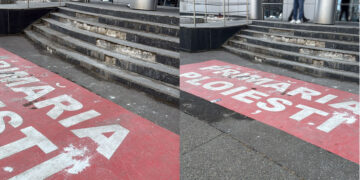 Scările puterii primarului Mihai Polițeanu… cu tencuiala căzută