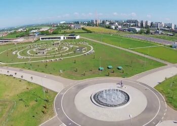 După „cultura” cu zoo și spații verzi, urmează „cultura” cu patinoar, parcare și pază? Primăria Ploiești împinge aceeași schemă, cu alt parc