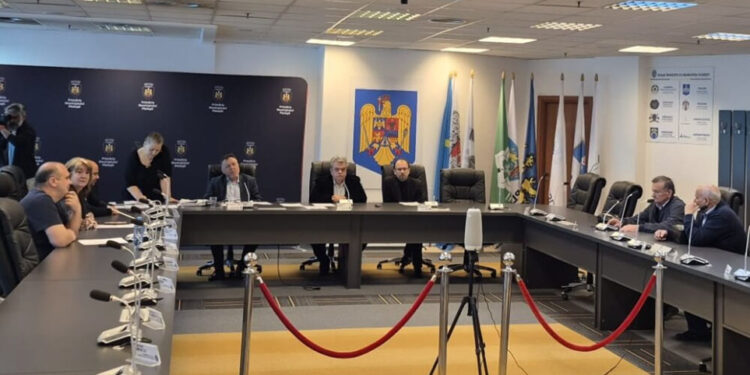 ADOR contestă legalitatea reducerii posturilor din Primăria Ploiești și anunță acțiune în instanță