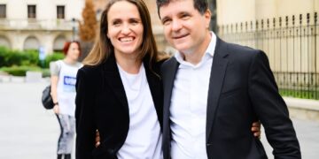 Ambasadorul Muraru și Oana Țoiu nu sunt competenți? Administrația Prezidențială plătește până la 565.000 USD pe lună pentru acces la Washington