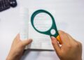 Trei decenii de reforme în educație, milioane cheltuite și întrebarea pe care România evită să și-o pună: cum e posibil ca 43% dintre români să citească fără să mai înțeleagă?