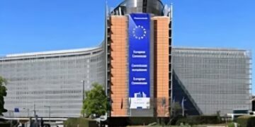 România cere 2,66 miliarde de euro prin PNRR, dar estimează că va încasa doar două miliarde. Cine explică diferența?