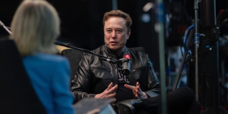 Elon Musk anunță sfârșitul lumii așa cum o cunoaștem: inteligența artificială va depăși omenirea, munca va deveni opțională, iar banii inutili
