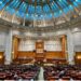 „Legea Iubirii” face primul pas în Parlament. Proiectul promite mai mult sprijin pentru copiii cu cerințe educaționale speciale