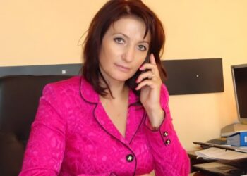 Cătălina Bozianu, vehiculată pentru funcția de prefect al Prahovei. Societatea civilă și presa așteaptă profesionalism, transparență și respectarea legii