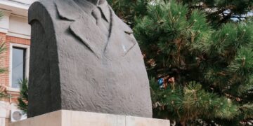 ALERTĂ LA PLOIEȘTI! Proiectul de 30 de milioane de euro de lângă Halele Centrale, reintrodus pe ordinea de zi a Consiliului Local. Laura Socolescu contestă impactul arhitectural asupra monumentului istoric